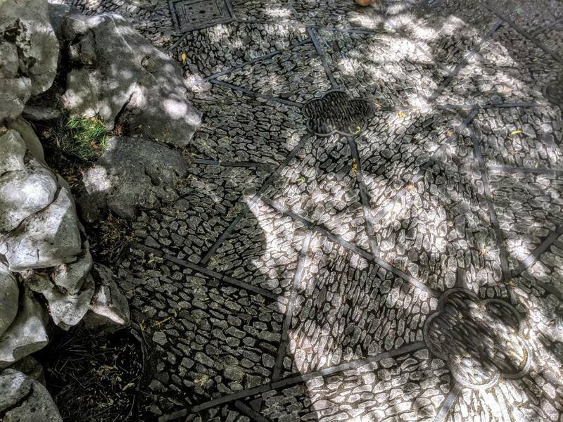 Shadow, texture, design. Sensual.