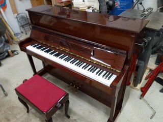 Th Betting Studio Piano For Sale